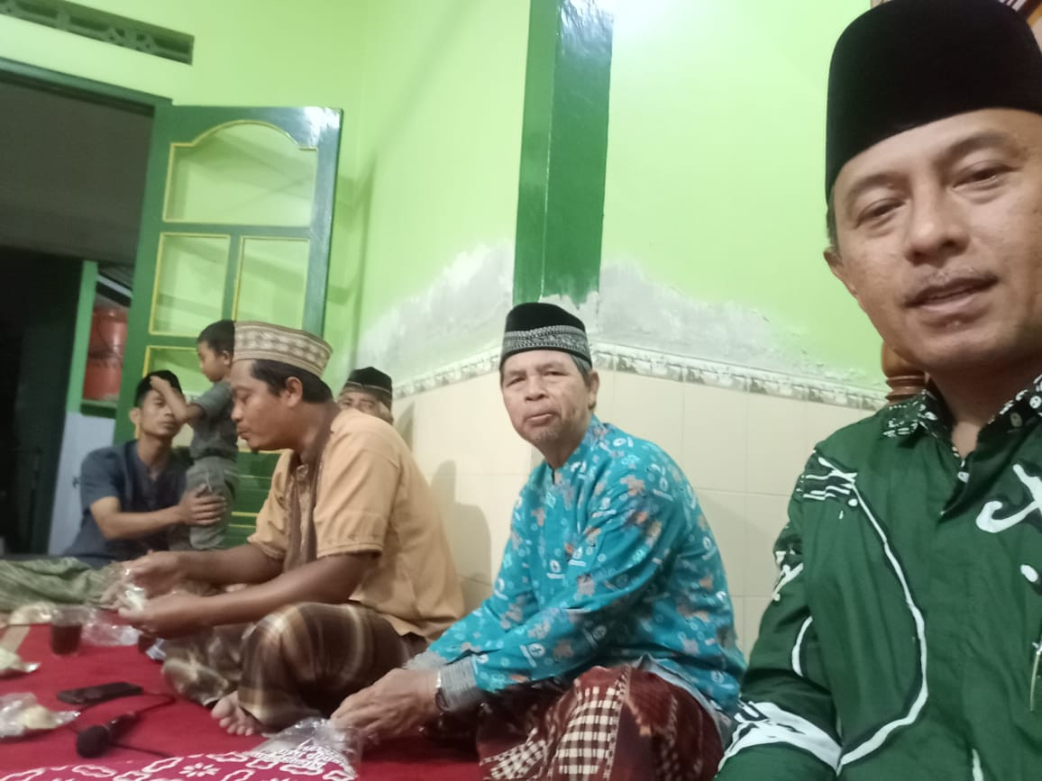 Pengajian rutin tiap malam Jumat Wage  oleh Ketua Kampung KB