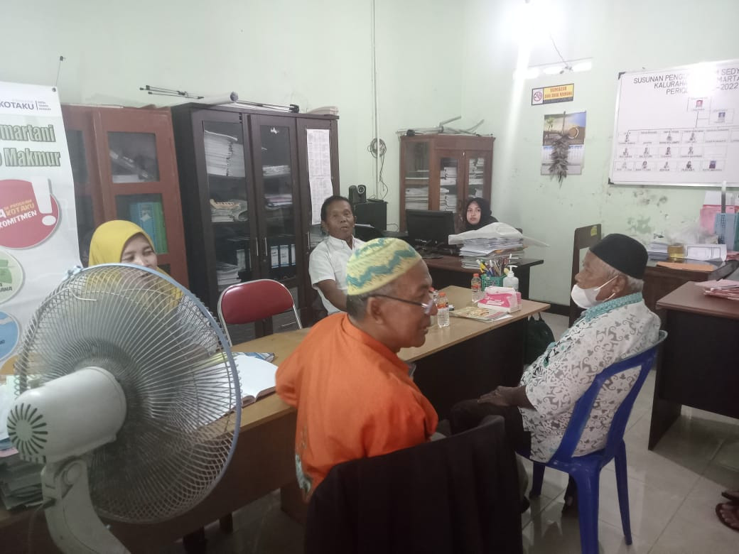 PENYALURAN BANTUAN PERMODALAN : Melalui Badan Keswadayaan Masyarakat (BKM) "Sedyo Makmur" Wedomartani