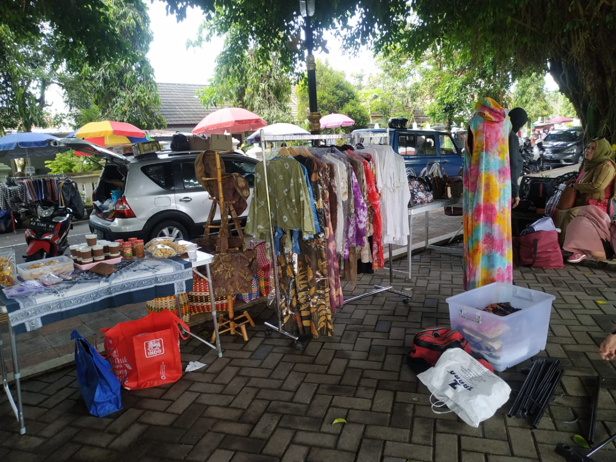 Gelar Produk UPPKA Desa Prima Wedomartani di Lapangan Pemda Sleman