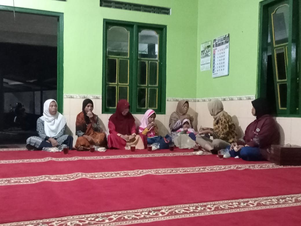 Pengajian Rutin Malam Jumat Wage di masjid At Taqwa, Demangan