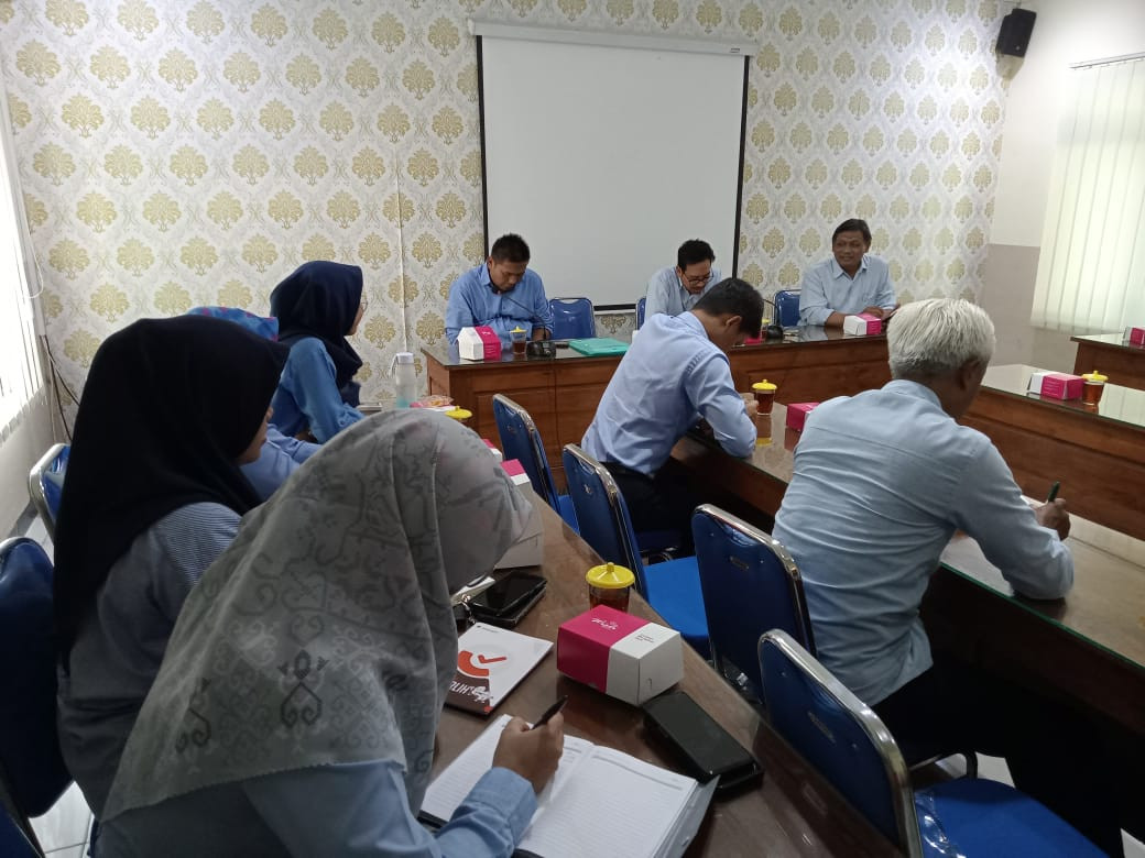 Sosialisasi Perbup tentang Hari Kerja dan Jam Kantor Kelurahan, Pedoman Cuti Lurah dan Pamong Kalurahan