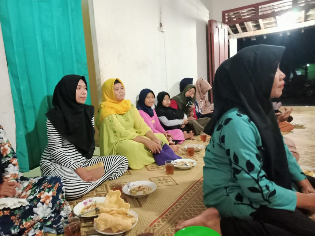 Tahlil bersama Warga RT 02 dan 04 Dusun Malangrejo