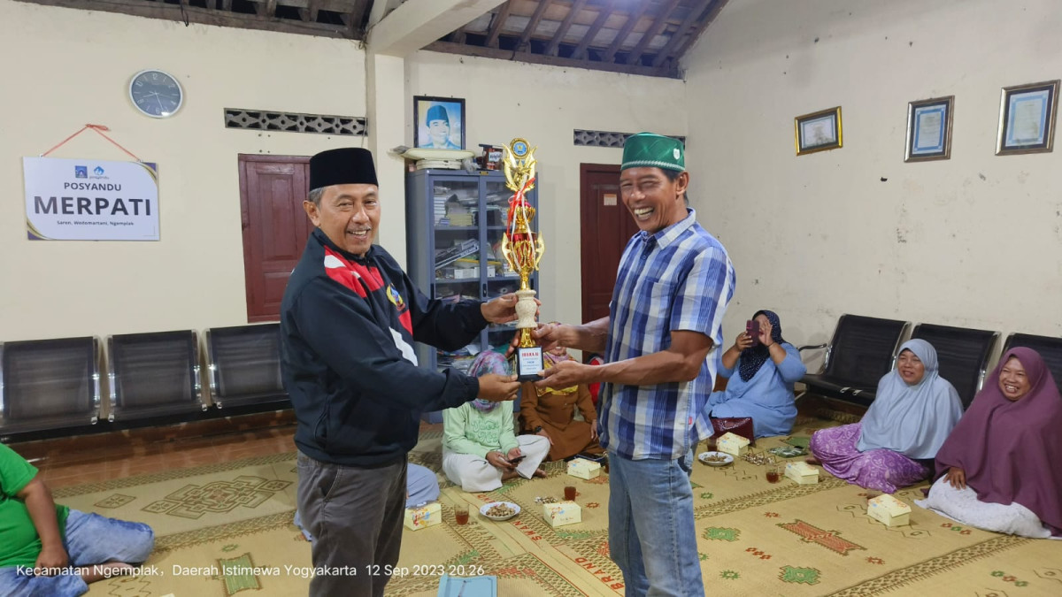 Penyerahan Piala Juara P4GN