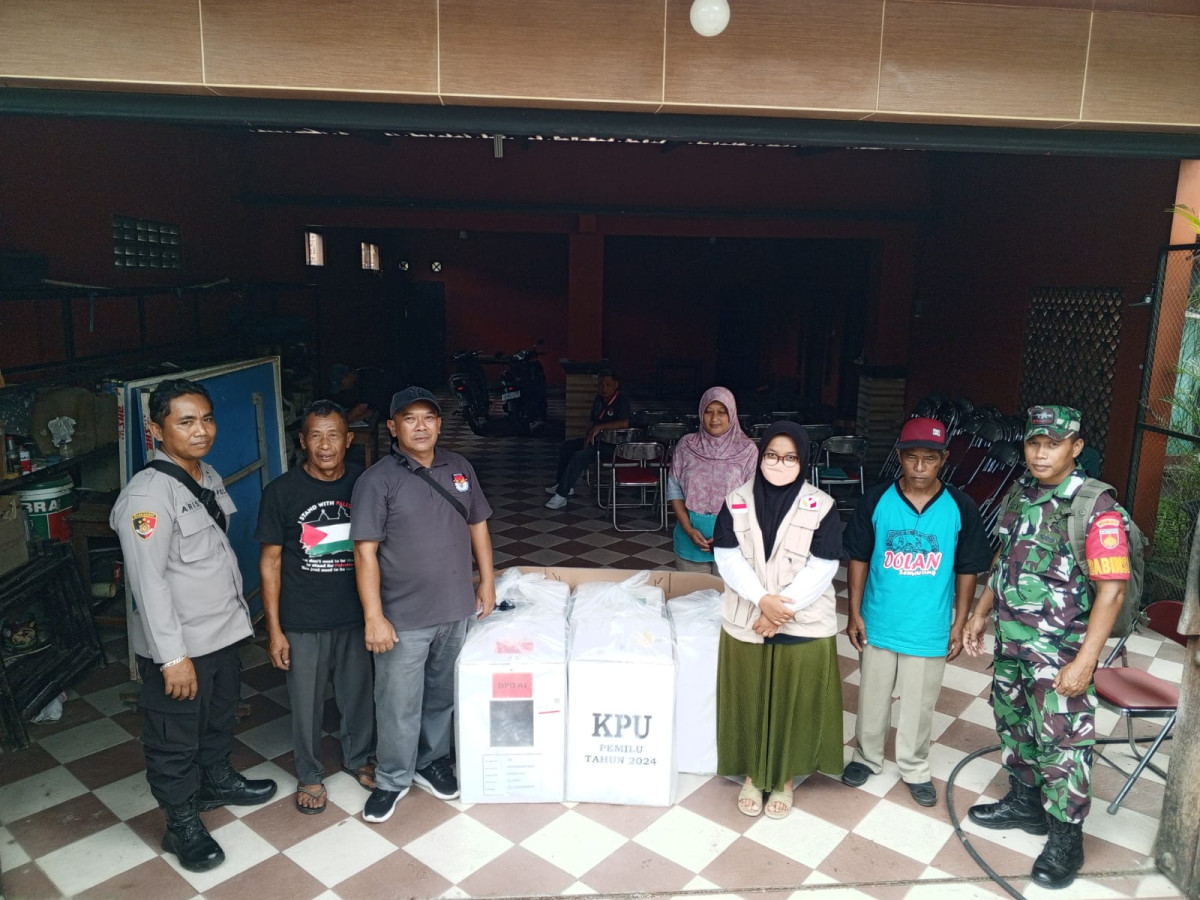 Proses pemungutan dan perhitungan suara untuk pemilihan Presiden RI dan Legistatif tahun 2024 di TPS 28 Wedomartani