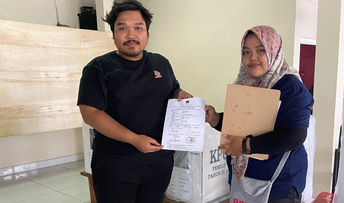 Pengiriman Logistik Pemilu di TPS 60 padukuhan Jetis