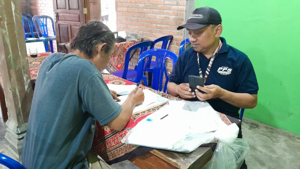 Pengiriman Logistik Pemilu di TPS 15 padukuhan Pokoh