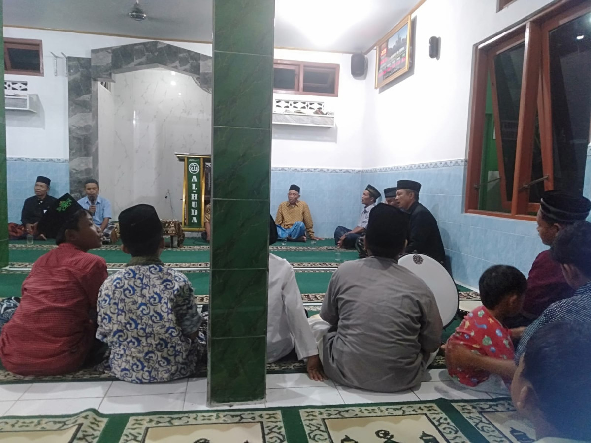 Kegiatan Mujahadah Rutin Malam Jumat Kliwon