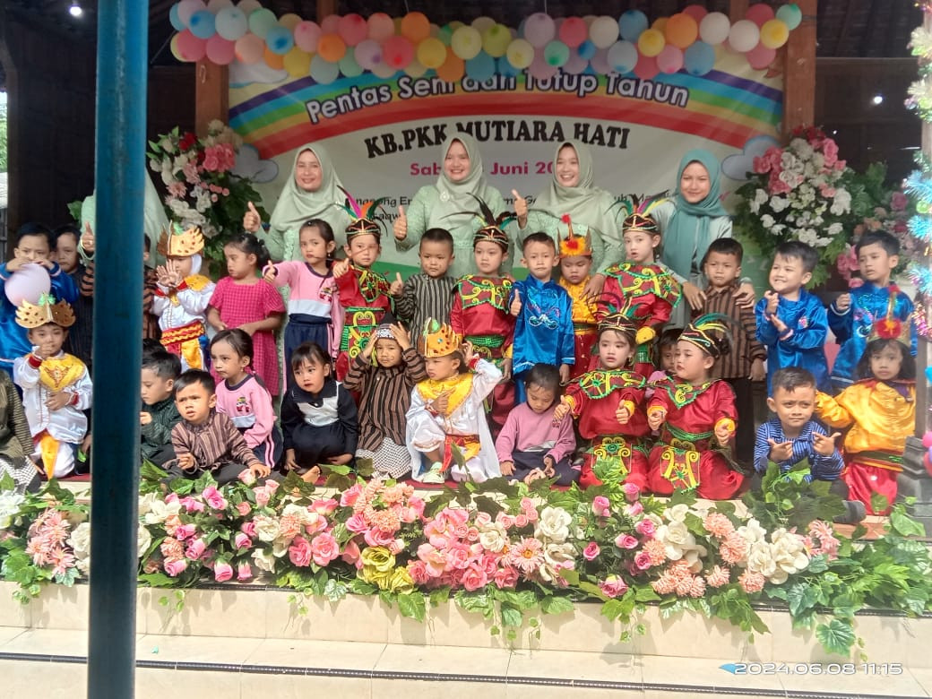 Pentas Seni dan Tutup tahun KB PKK Mutiara Hati Malangrejo