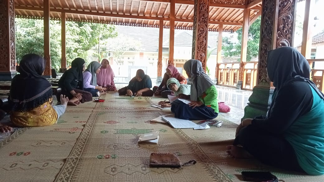 Pertemuan KWT Lestari Padukuhan Malangrejo