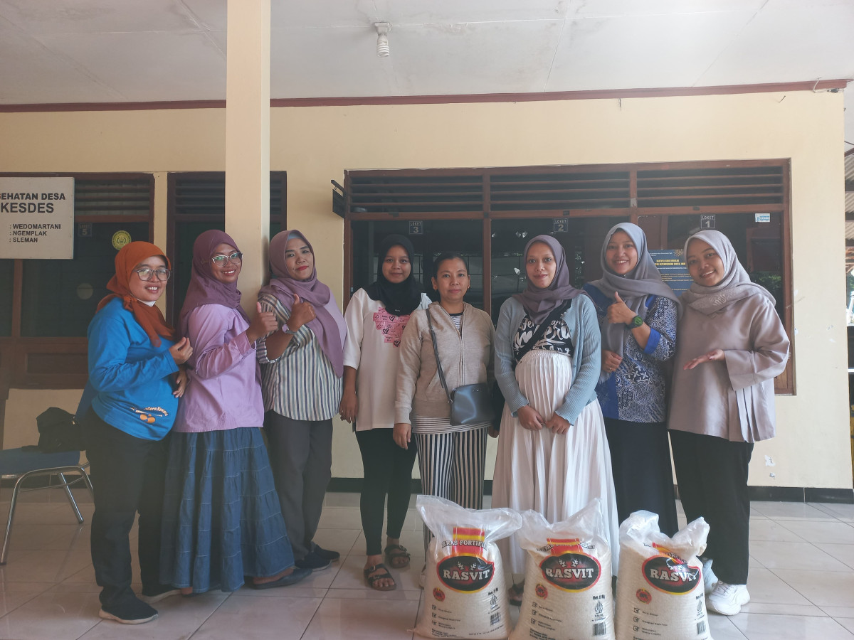 Pendistribusian beras fortifikasi kalurahan Wedomartani