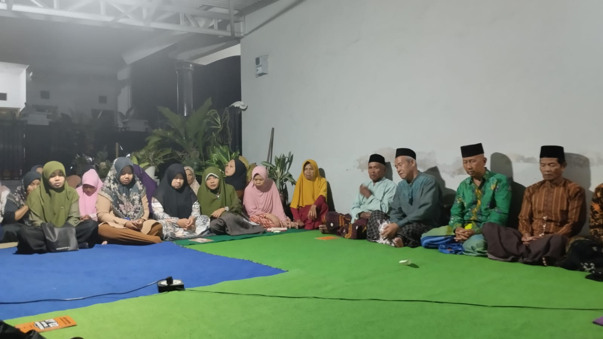 Pertemuan Rutin Rt 02 Krapyak