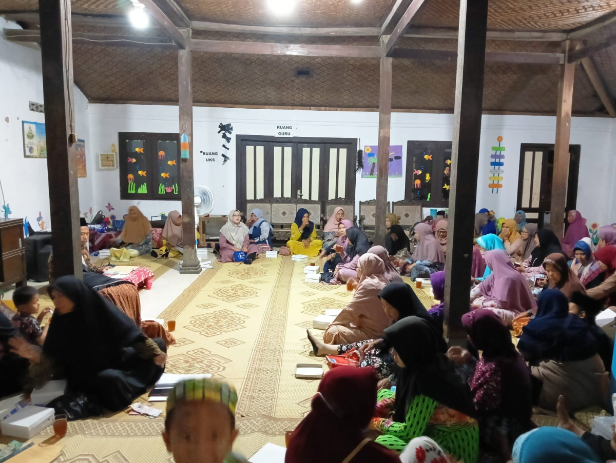 Yasinan ibu2 warga Gondanglegi