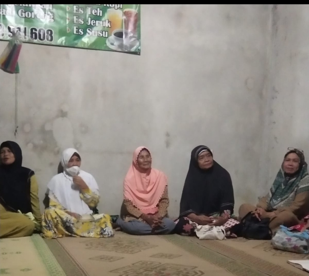 Yasinan rutin tiap malam Sabtu rumah ibu tujinah terung padukuhan krandon