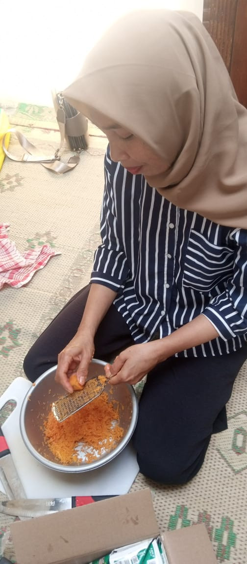 Kegiatan proses pembuatan pmt lokal untuk balita di jetis