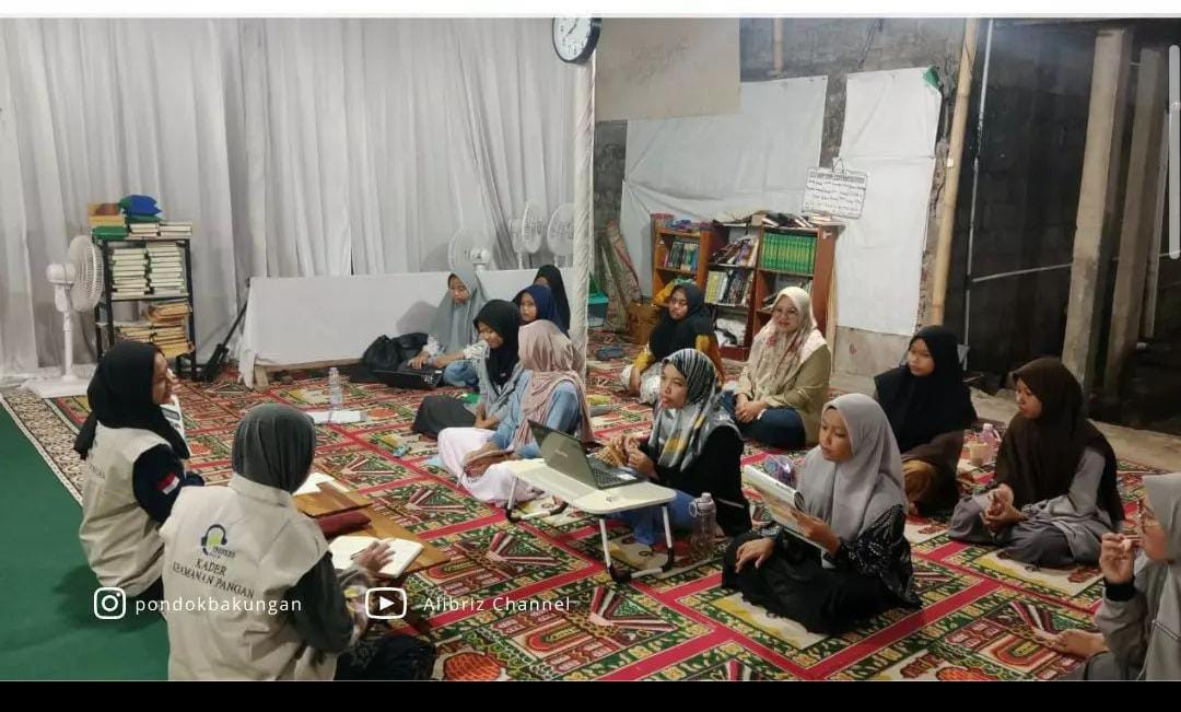 santri pondok pesantren nurul ishlahiyyah Bakungan  mengikuti pelatihan dan pengarahan langsung dari BPOM edukasi keamanan pangan berstandar