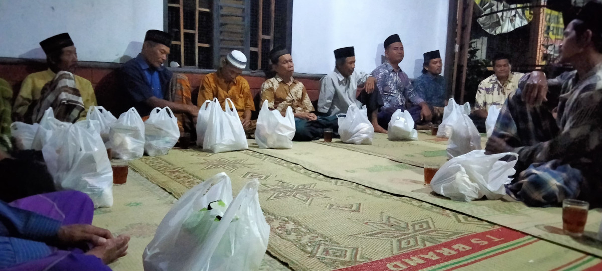 Kenduri dan tahlil memperingati 2 tahun orang meninggal dunia