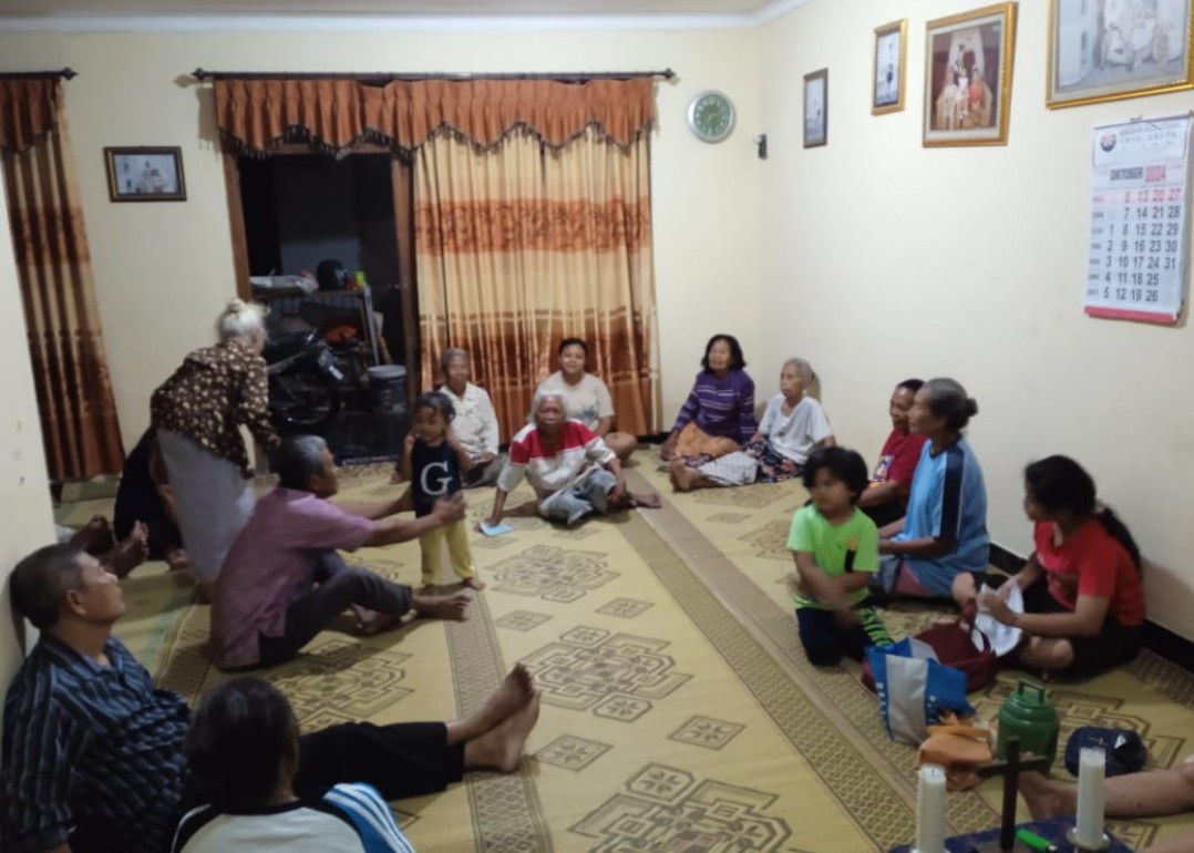 Rosario umat vincentius,Sawahan kidul