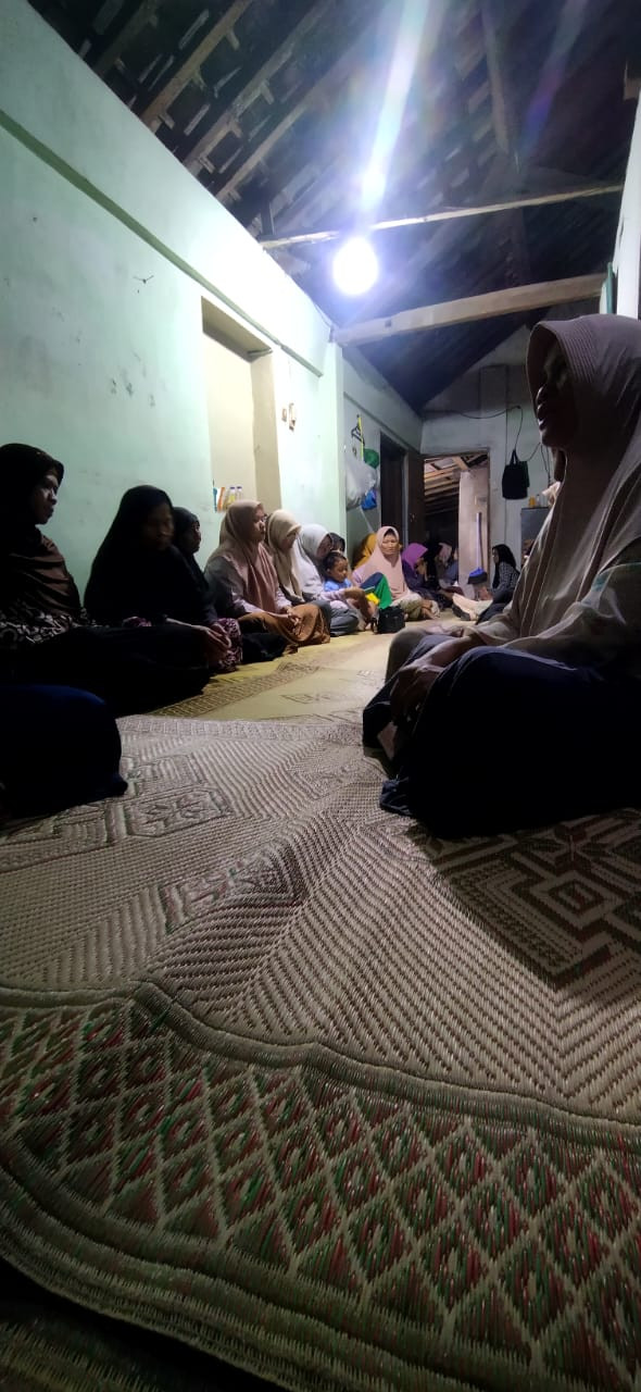 Yasin dan Tahlia ibu ibu kelompok pkk dirumah ibu sri padukuhan Tegalsari