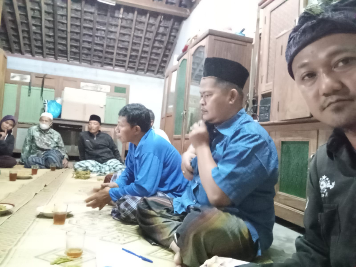 Pamaparan materi bersama ketua kelompok tani.