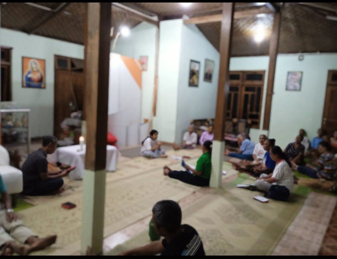 Rosario-12 umat katolik dusun Sawahan kidul