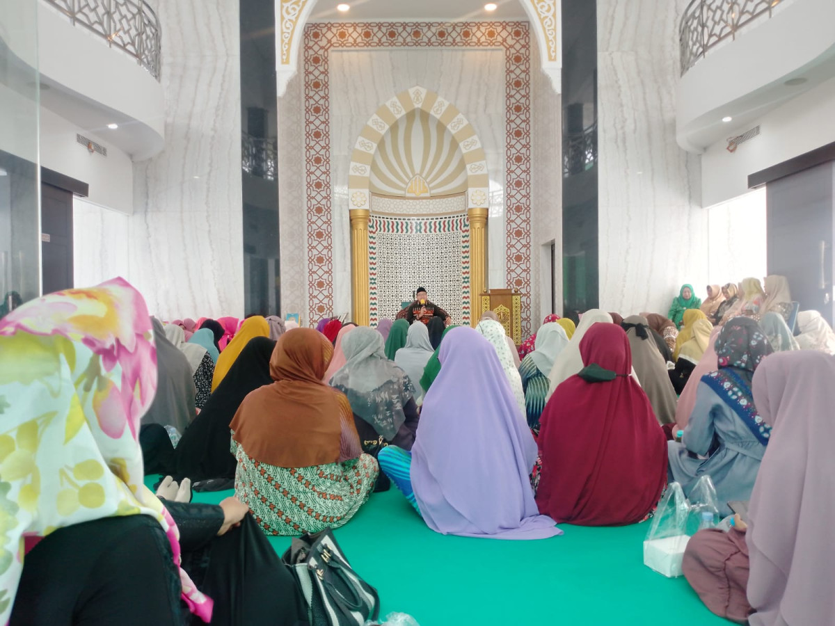 Pengajian Rutin Ibu2 warga perumahan Amanusa Krajan