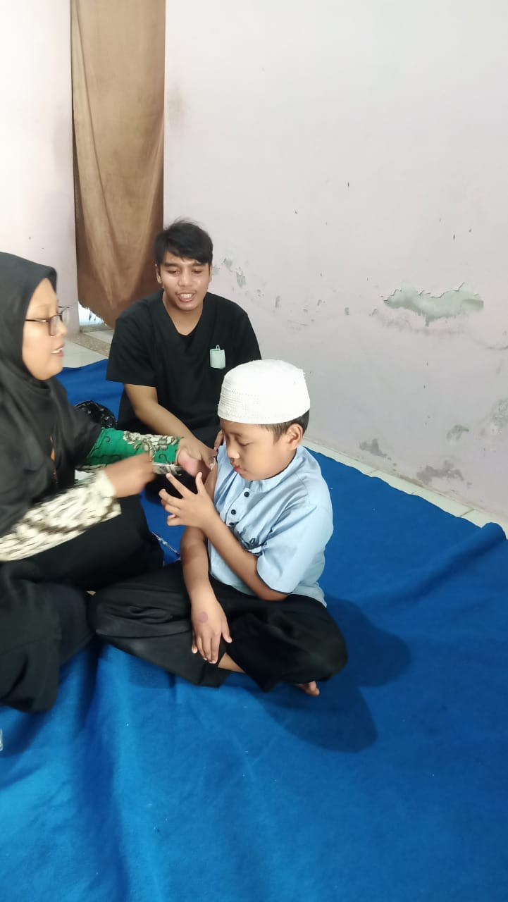 Posyandu Balita dan Imunisasi JE di puspita 1 Krajan