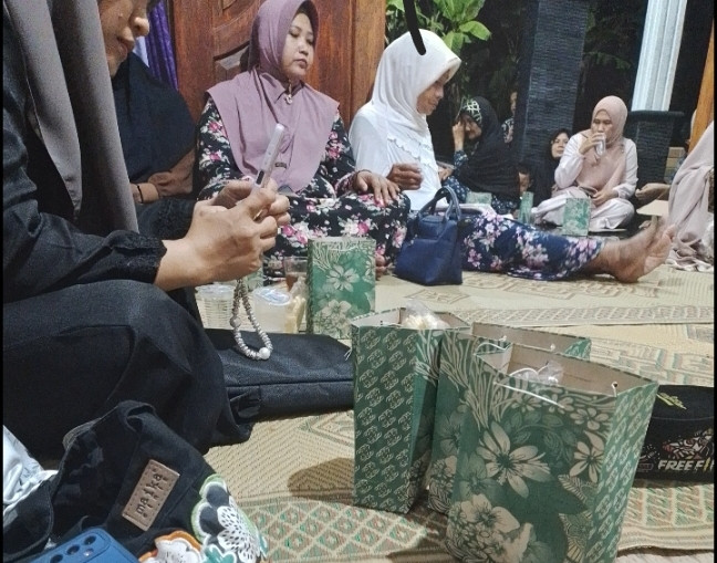 Yasinan Rutin Ibu2 Gondanglegi