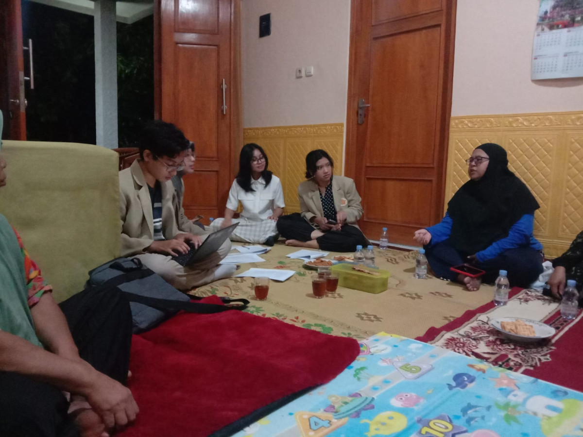 Kunjungan Mahasiswa UGM kelompok 77 di Pokoh