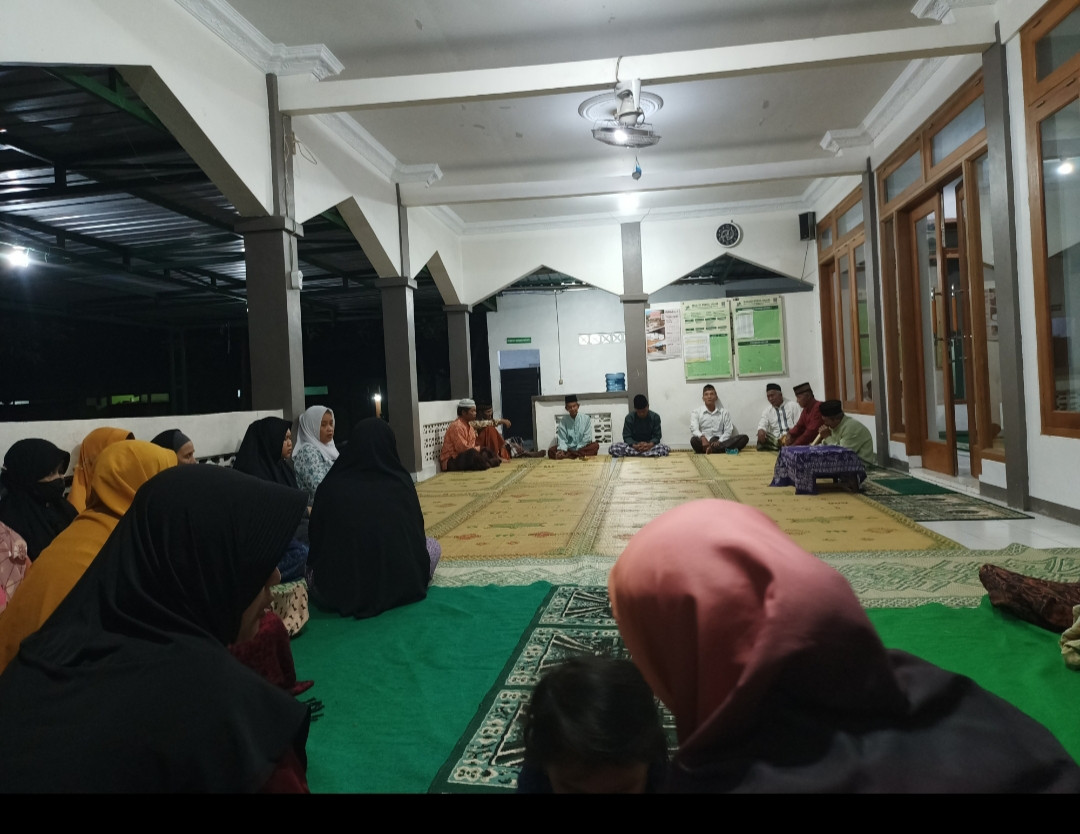 Pengajian rutin tiap malam Sabtu legi masjid Nurul Islam terung padukuhan krandon