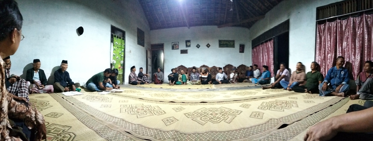 Pertemuan rutin RT 4 Padukuhan Tonggalan