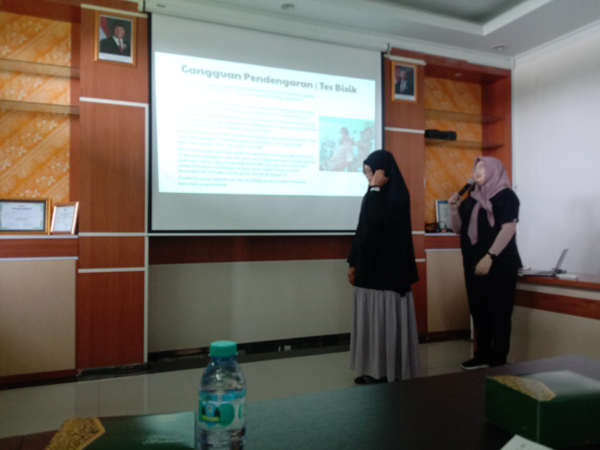 Penyuluhan kegiatan posyandu lansia yg di hadiri oleh kader krajan