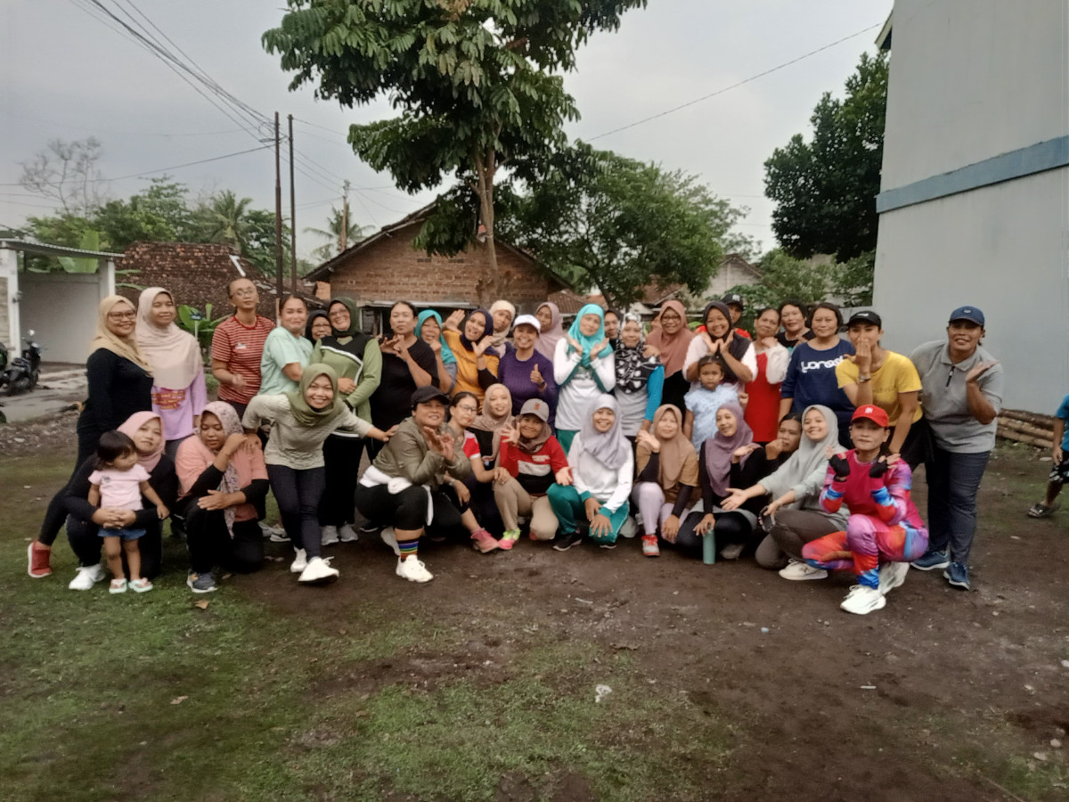 Foto bersama selesai kegiatan