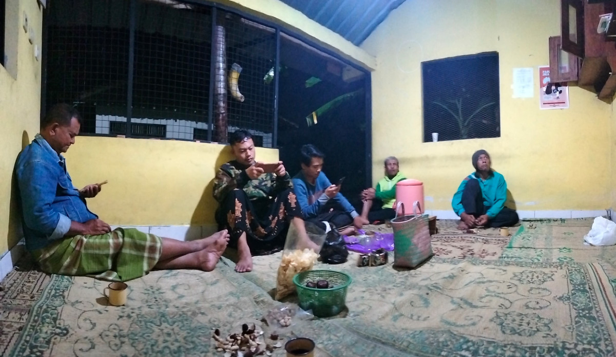 Poskamling rt 4 padukuhan Tonggalan