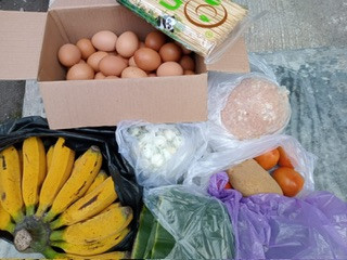 Menyuplai bahan mentah PMT lokal oleh kader Sanggrahan