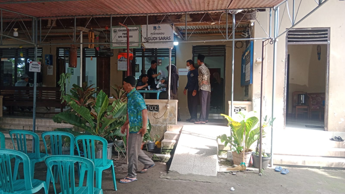 Pelaksanaan Pilkada di TPS 3 Padukuhan Tonggalan