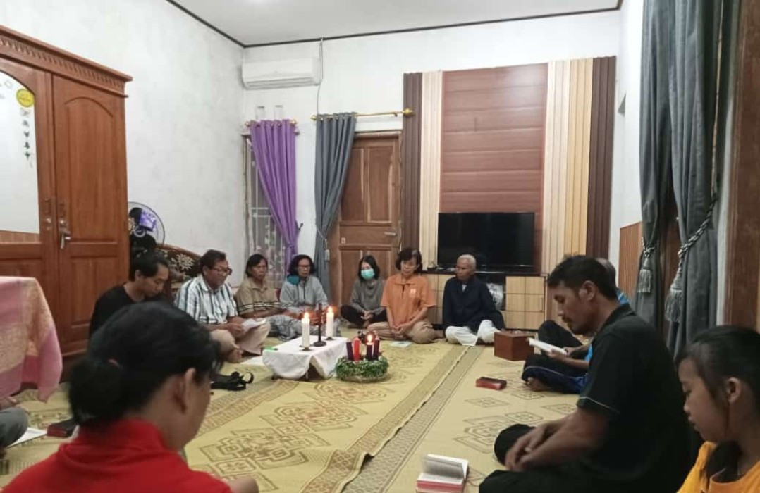 Sembahyangan advent umat katolik dusun sawahan kidul