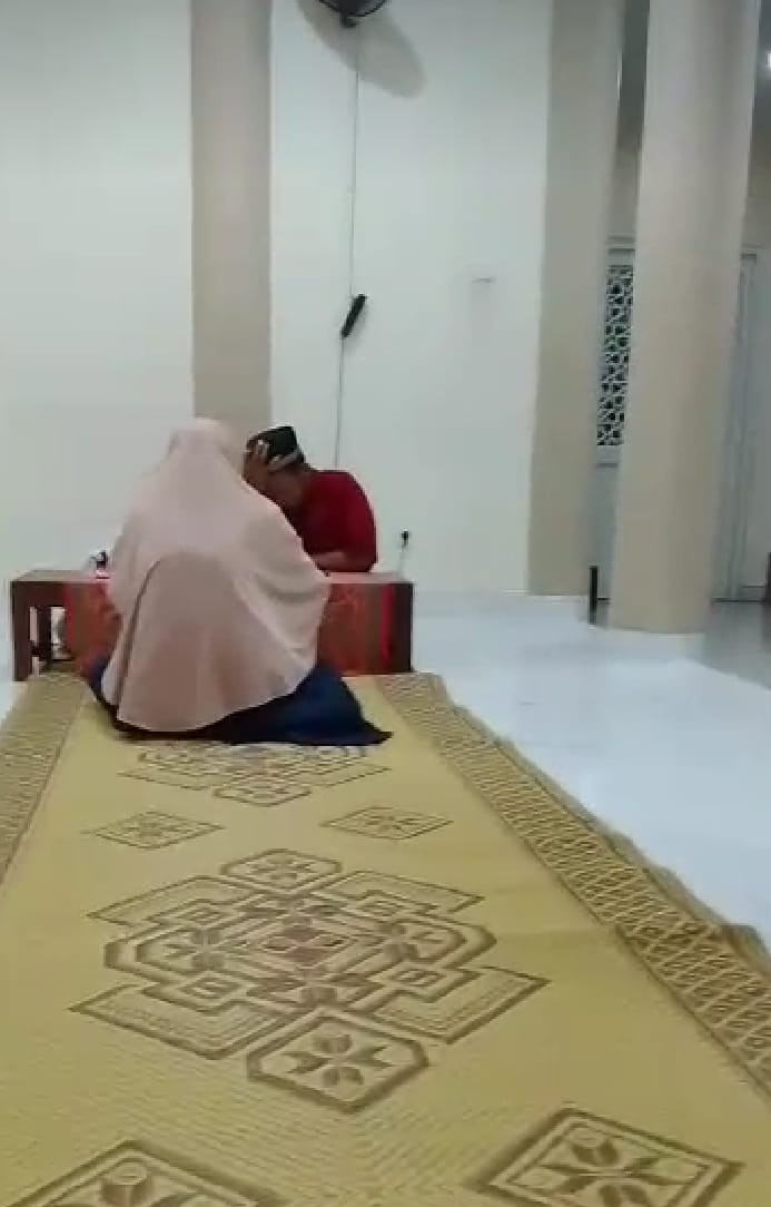 Belajar metode Tahsin Klmpok pengajian Ibu2 warga Krajan