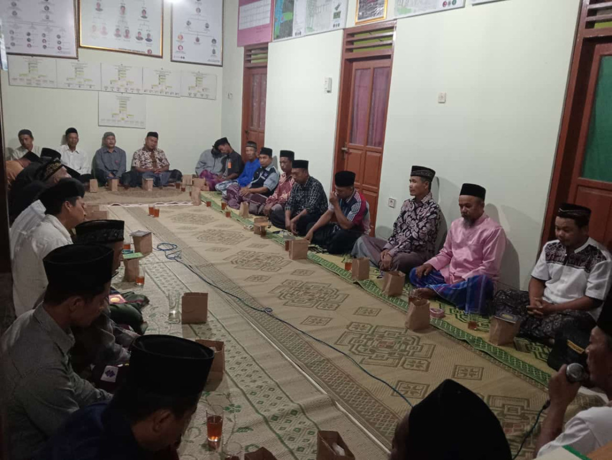 Tahlilan  warga RW 35 padukuhan Malangrejo