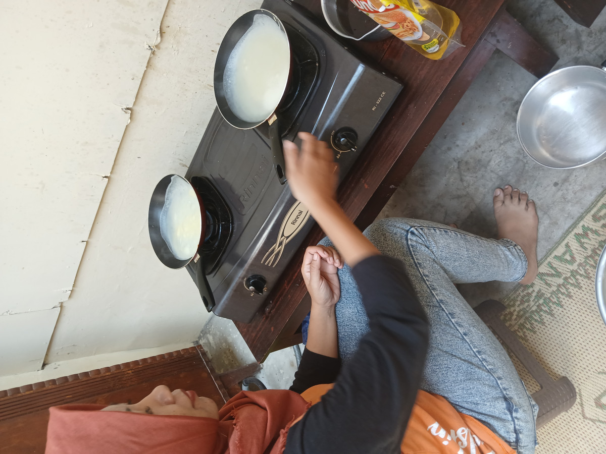 Partisipasi dalam Pengolahan PMT Lokal di Kalurahan Wedomartani oleh Kader Padukuhan Ceper