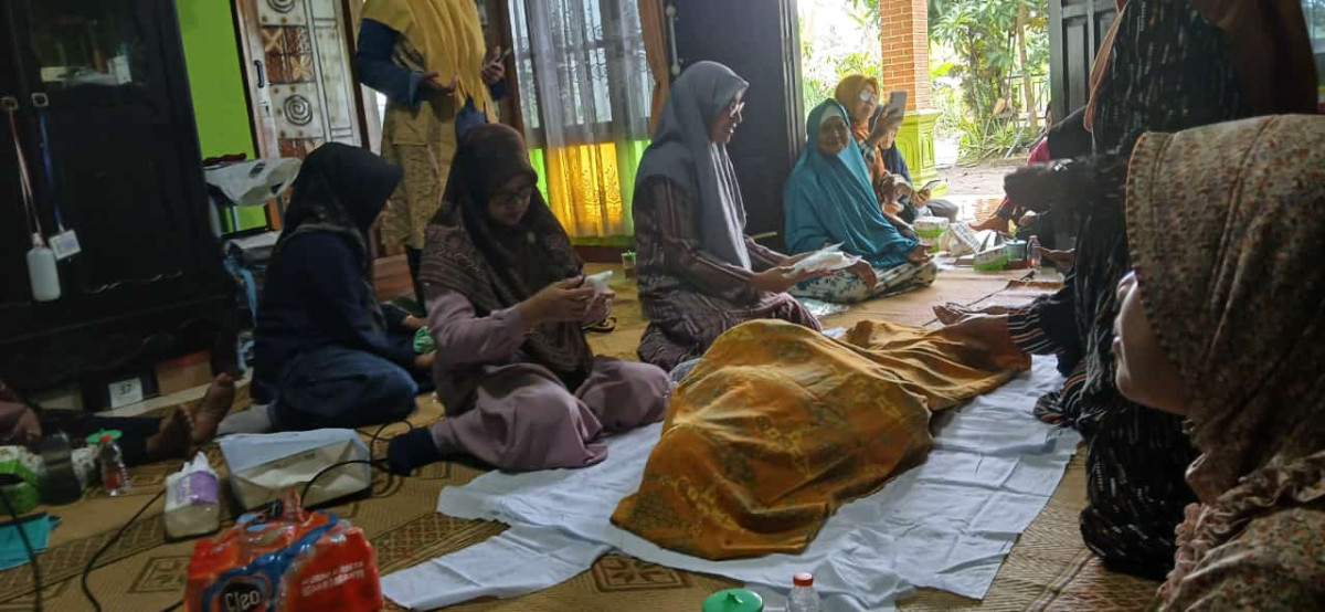 Pelatihan memandikan Jenazah PPJ Sekar Sembojayang diikuti oleh pengurus PPL Mukti Mulia Bakungan  Bakungan