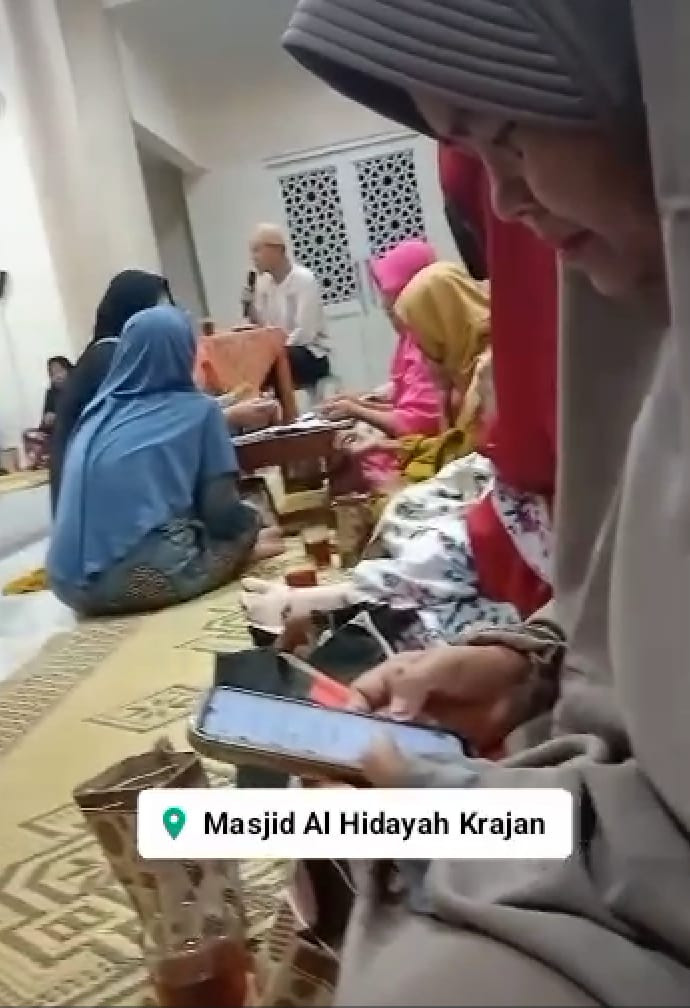 Pengajian rutin malam sabtu ibu2 warga krajan
