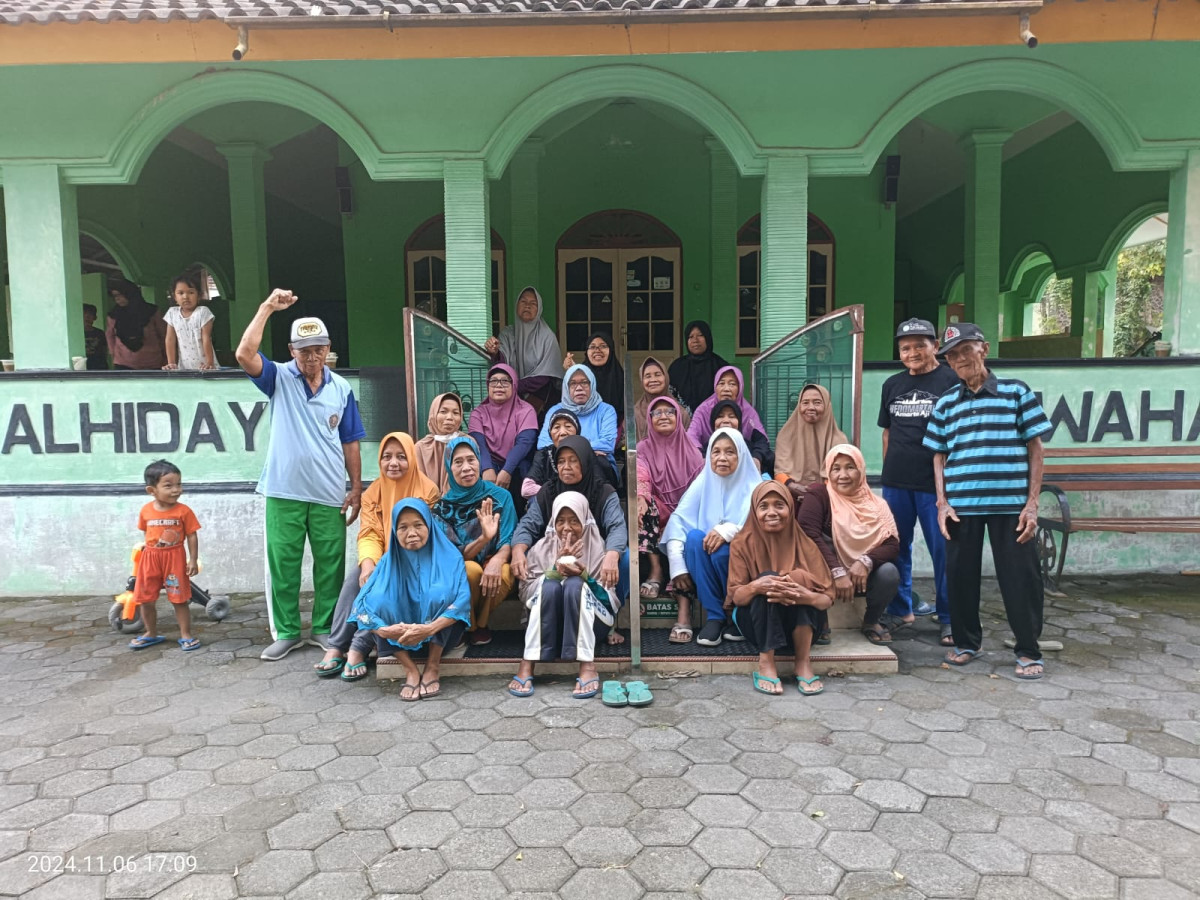 Posyandu lansia Padukuhan Sawahan Lor