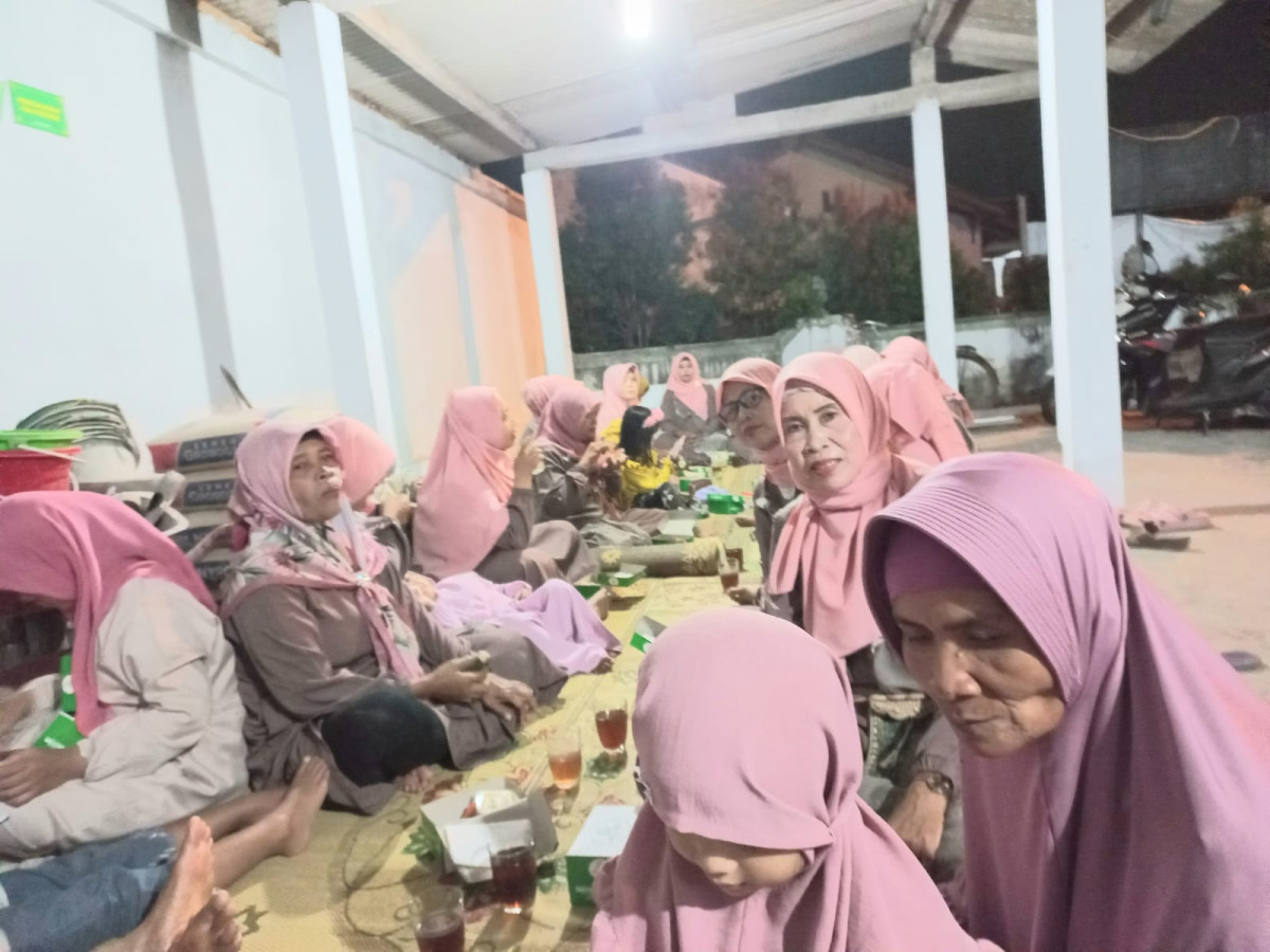 Pengajian rutinan malam selasa legi dusun saren