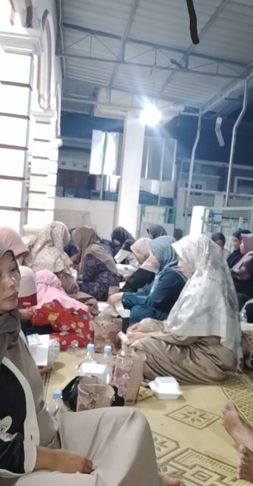 Yasinan ibu2 warga Gondanglegi