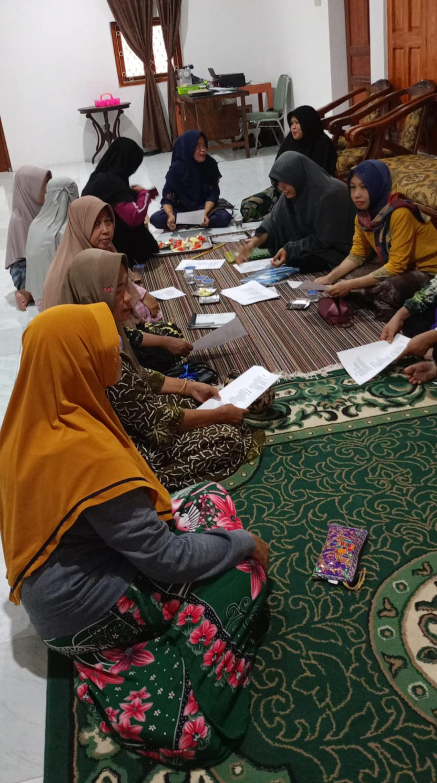 Pertemuan rutin PKK RT 04 RW 57 padukuhan Bakungan