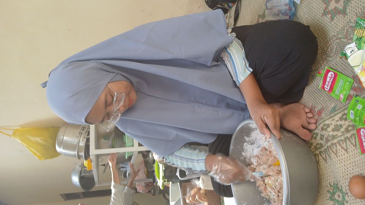 Partisipasi dalam Pengolahan PMT Lokal di Kalurahan Wedomartani oleh Kader Padukuhan Ceper