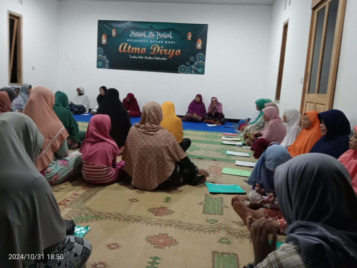 Yasinan Ibu2 Rutin Malam Jumat di Padukuhan Ceper