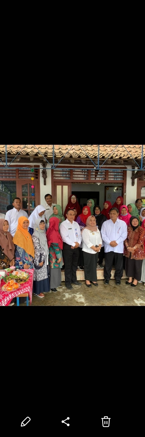 Lomba gugus paud Aster Gondanglegi