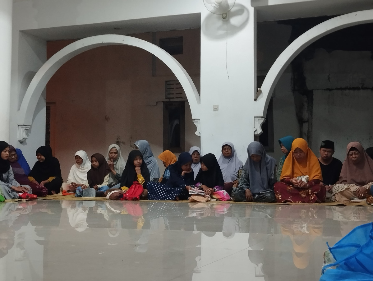Yasinan rutin malam Jumat dusun babadan