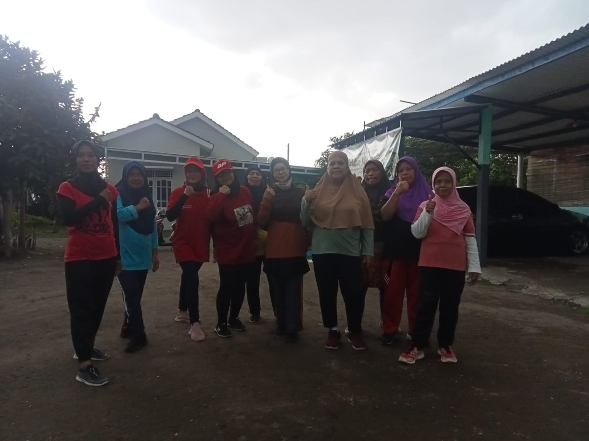 Senam sehat seneng ibu ibu padukuhan Bakungan